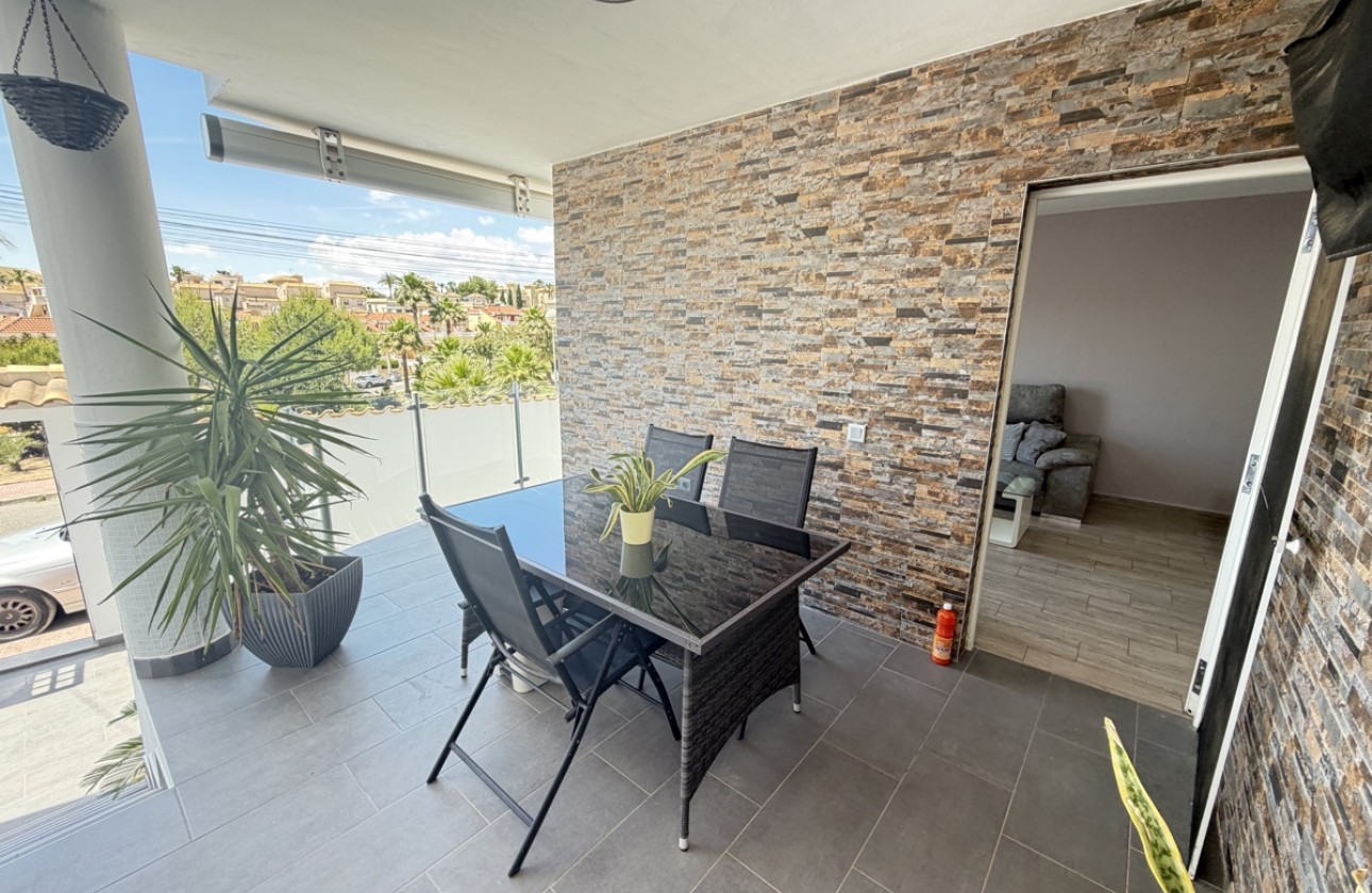 Wiederverkauf - Detached Villa - Orihuela Costa - Villamartín
