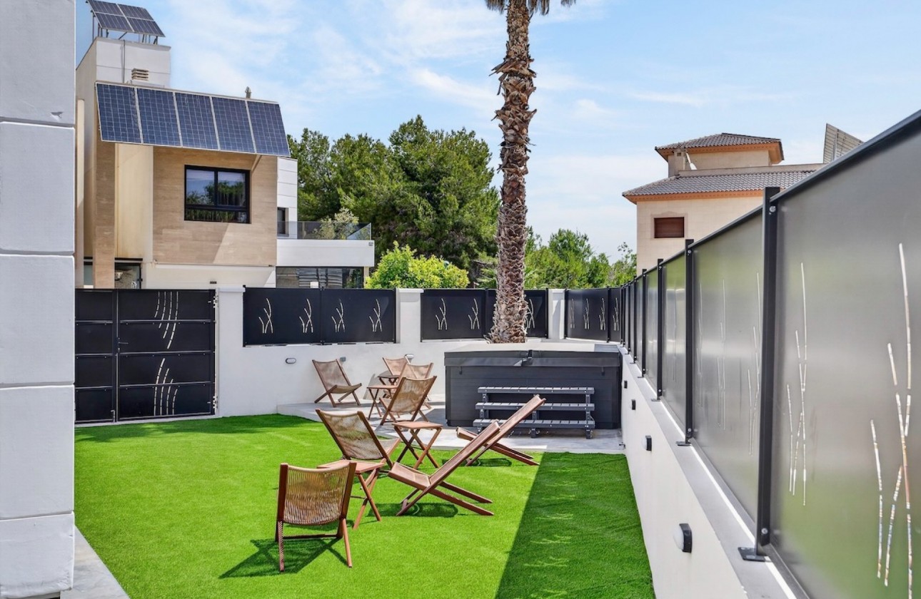 Wiederverkauf - Detached Villa - Orihuela Costa - Villamartín