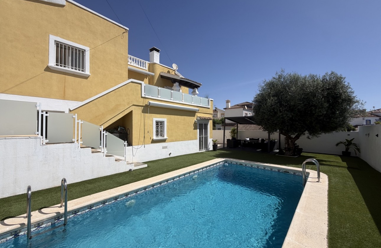 Wiederverkauf - Detached Villa - Orihuela Costa - Villamartín