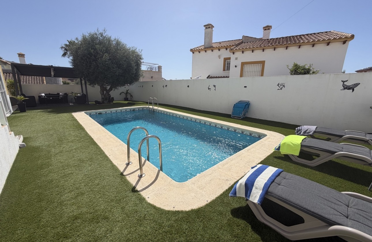 Wiederverkauf - Detached Villa - Orihuela Costa - Villamartín