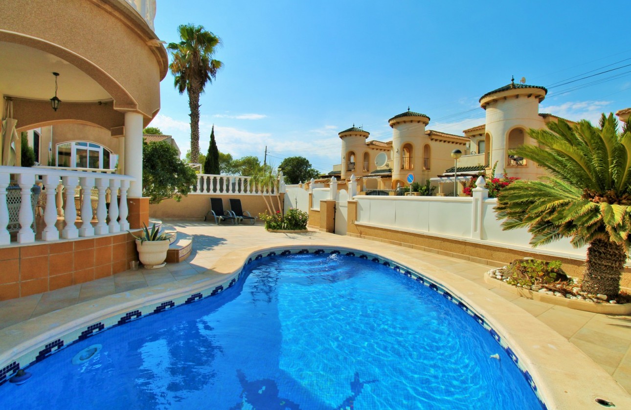 Wiederverkauf - Detached Villa - Orihuela Costa - Villamartín
