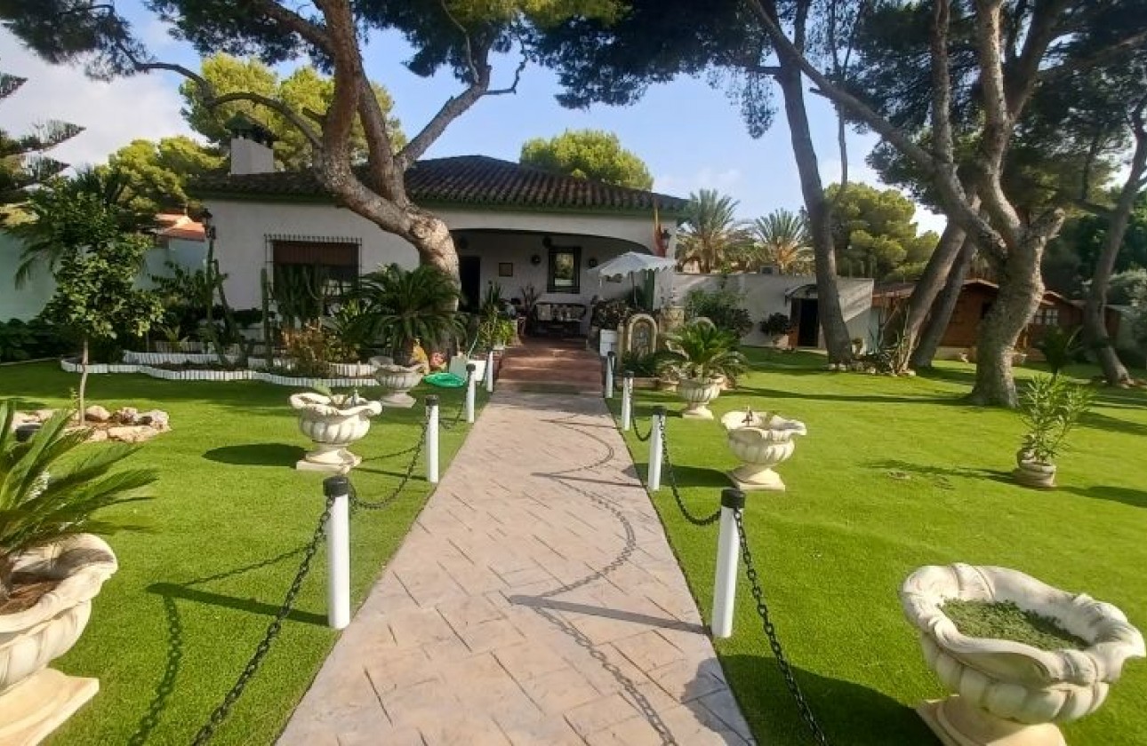 Wiederverkauf - Detached Villa - Orihuela Costa