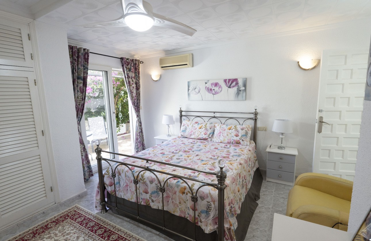 Wiederverkauf - Detached Villa - Torrevieja - San Luis