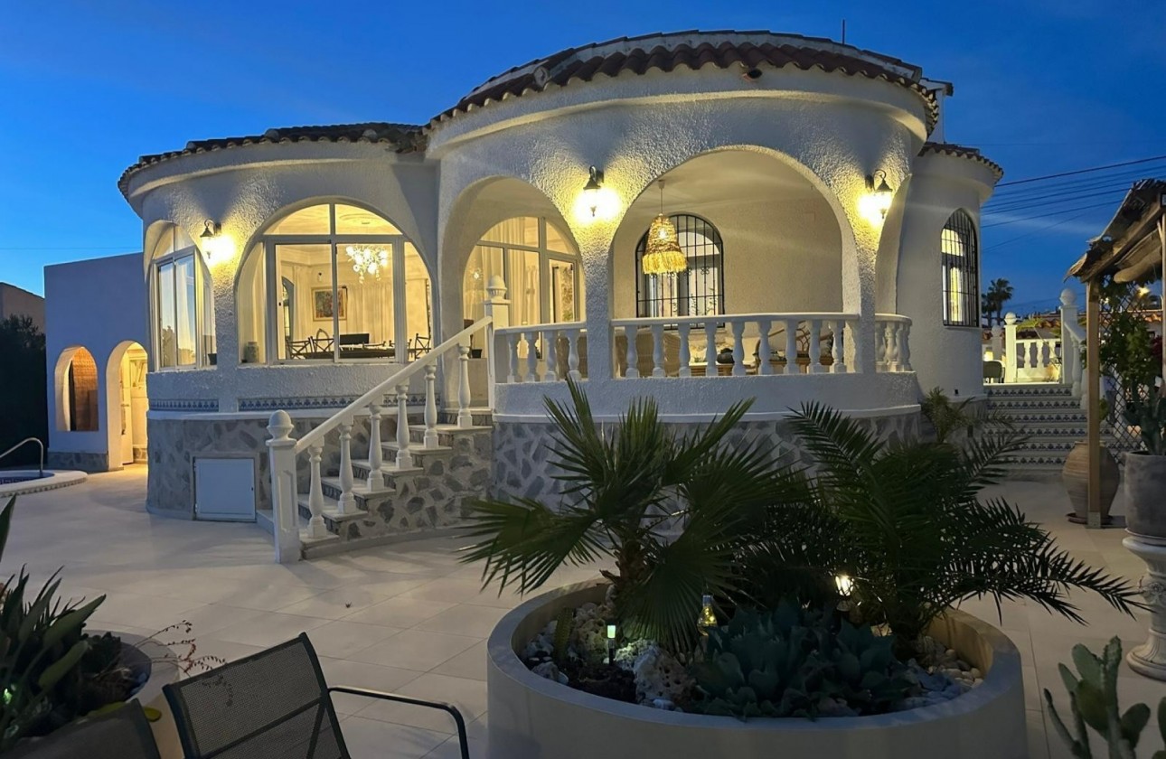 Wiederverkauf - Detached Villa - Torrevieja - San Luis