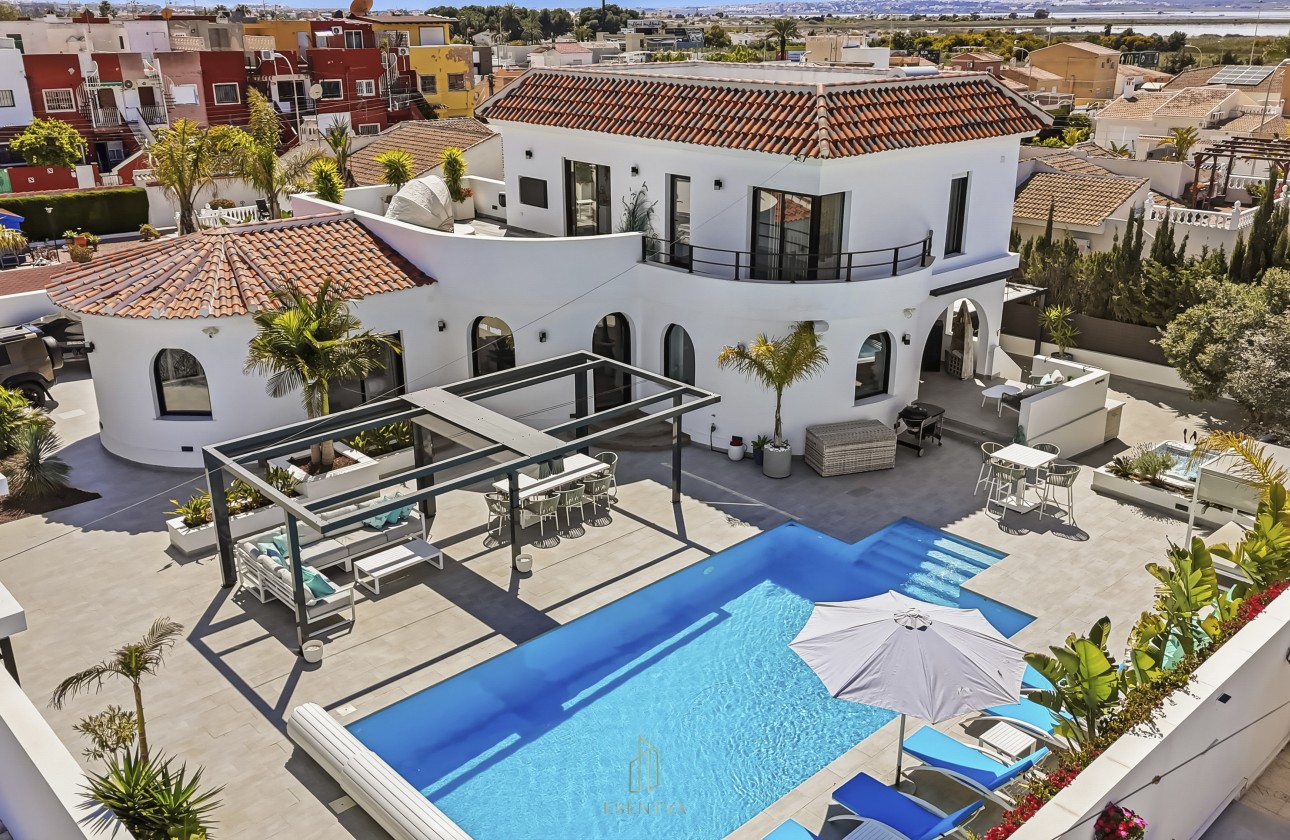 Wiederverkauf - Detached Villa - Torrevieja - San Luis