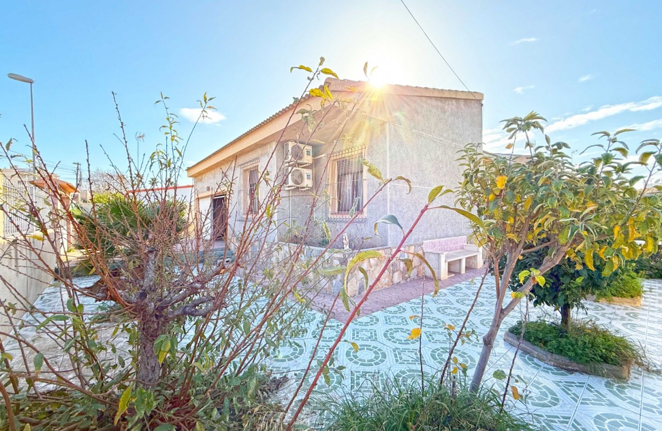 Wiederverkauf - Detached Villa - Torrevieja