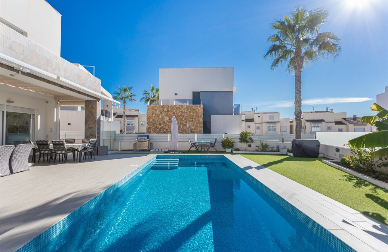 Wiederverkauf - Detached Villa - Torrevieja