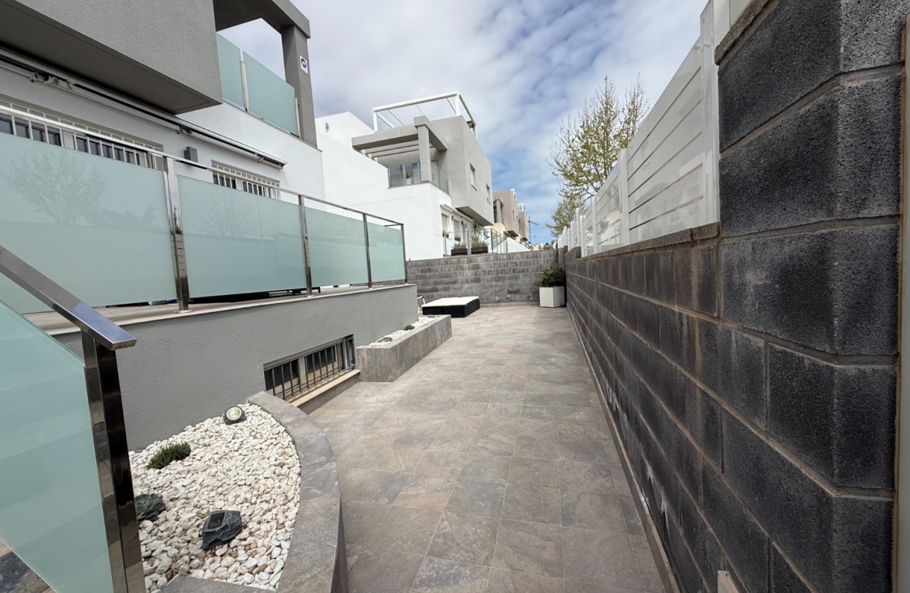 Wiederverkauf - Detached Villa - Torrevieja