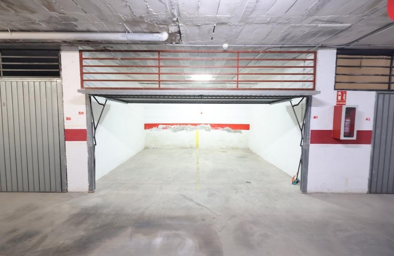 Wiederverkauf - Garage - Torrevieja - Los Angeles