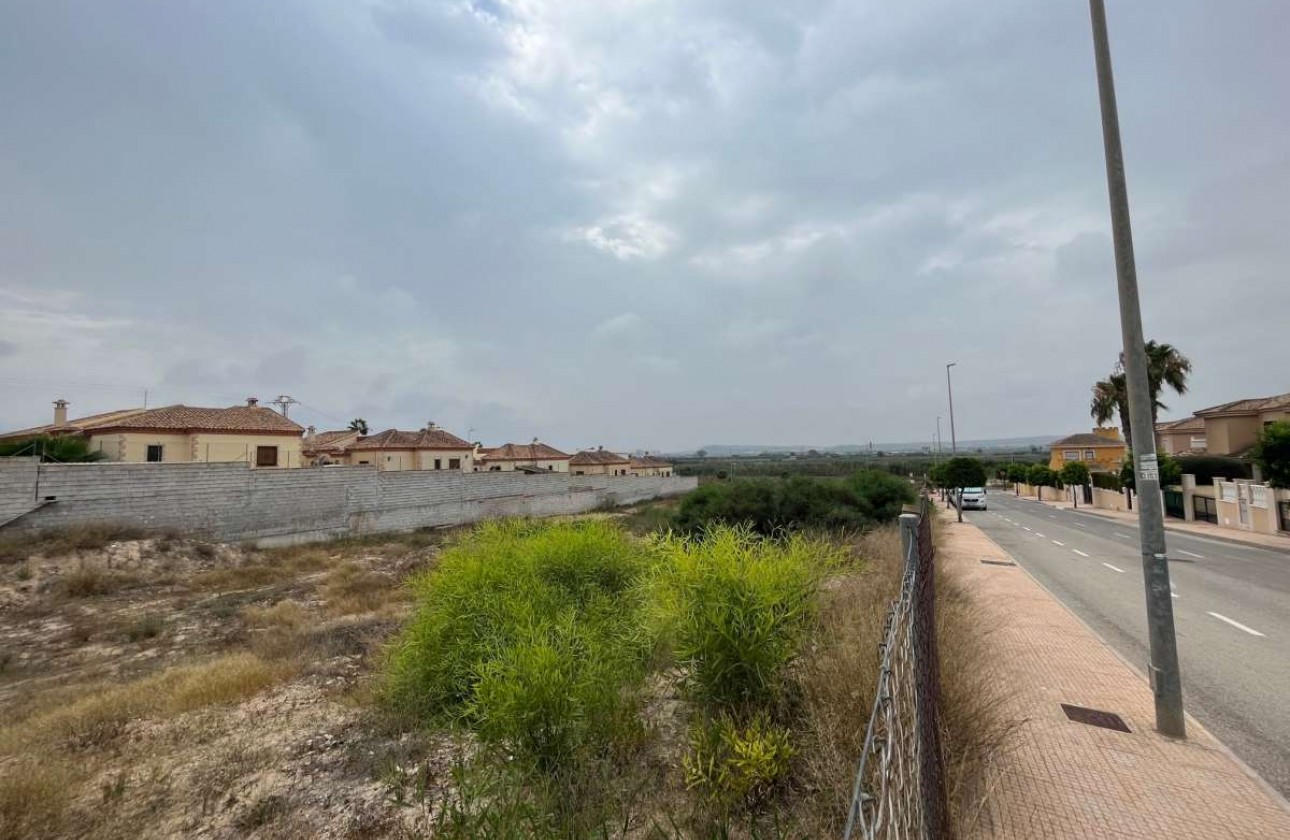 Wiederverkauf - Grundstück / Grundstück - La Marina - San Fulgencio