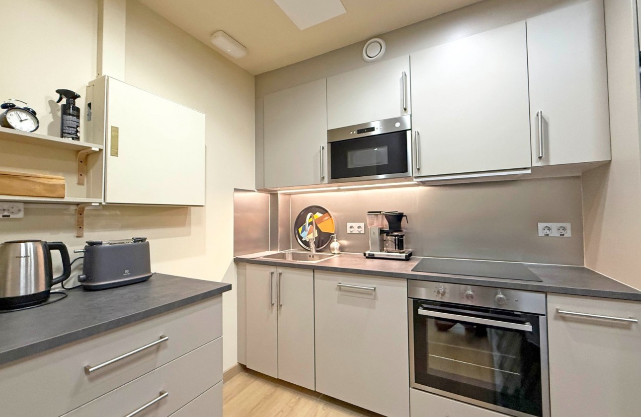 Wiederverkauf - Kommerziell - Torrevieja