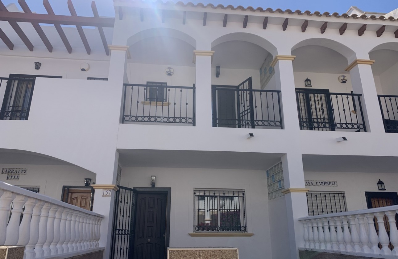 Wiederverkauf - Stadthaus - Orihuela Costa - Punta Prima