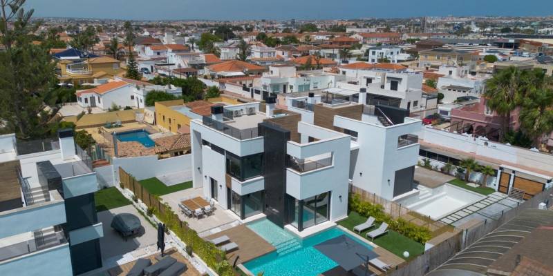 Mistakes To Avoid When Buying A House for Sale In Torrevieja, Spain