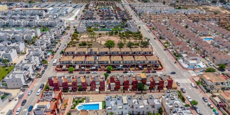 Hoe makelaars in Torrevieja kopers kunnen begeleiden in een diverse markt