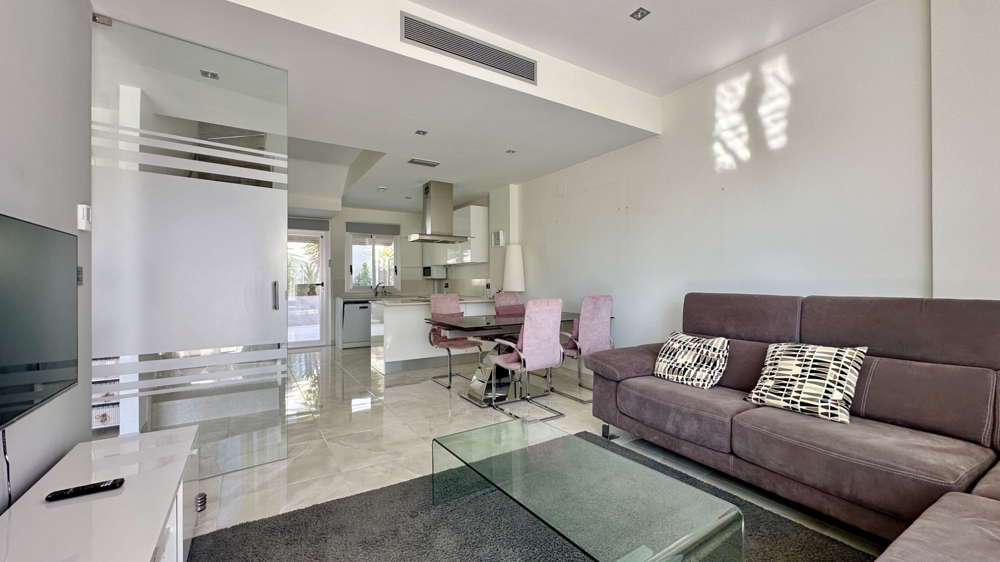 Villa in Urbanizacion los Balcones - Image 2