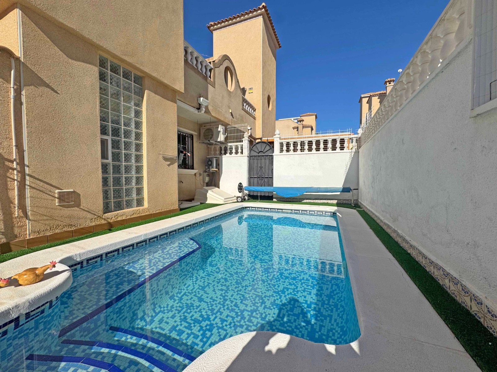 House in Villamartin - Image 2