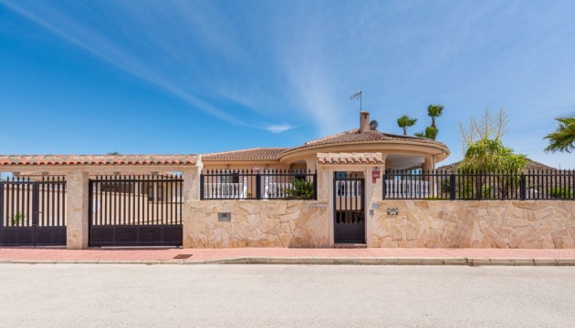 Resale - Detached Villa - Ciudad Quesada