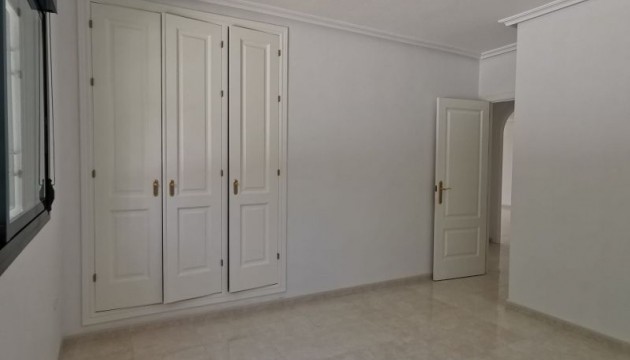 Resale - Apartment - Orihuela Costa