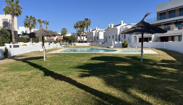 Herverkoop - Apartment - Orihuela Costa - Villamartín