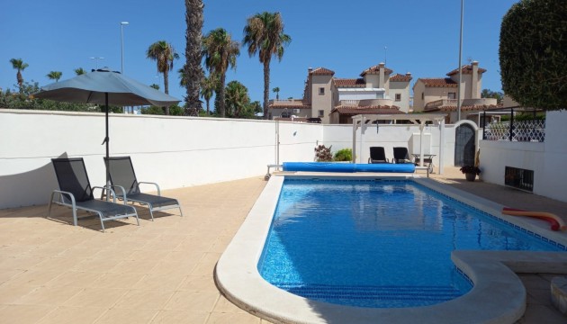 Resale - Semi Detached Villa - Guardamar del Segura - El Raso