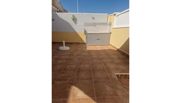 Перепродажа - Таунхаус - Orihuela Costa - La Zenia