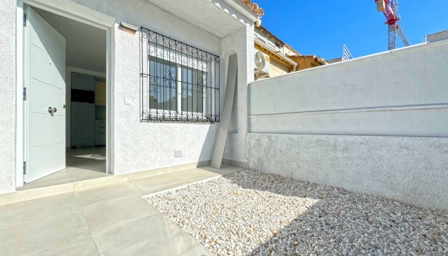 Перепродажа - House - Orihuela Costa - Villamartín