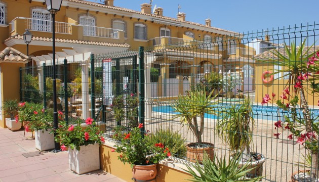 Wiederverkauf - Stadthaus - Orihuela Costa - La Zenia