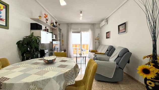 Herverkoop - Apartment - Torrevieja - Playa del Cura