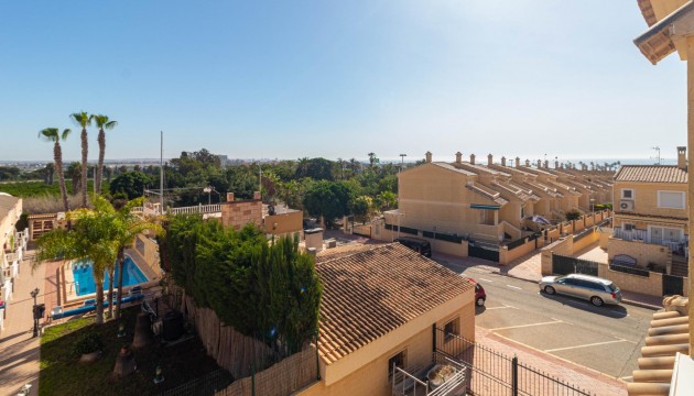 Перепродажа - Таунхаус - Torrevieja - Punta Prima