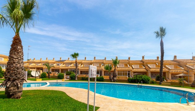 Resale - Townhouse - Torrevieja - Punta Prima