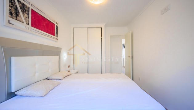 Resale - Apartment - Torrevieja - El Acequión - Los Náufragos