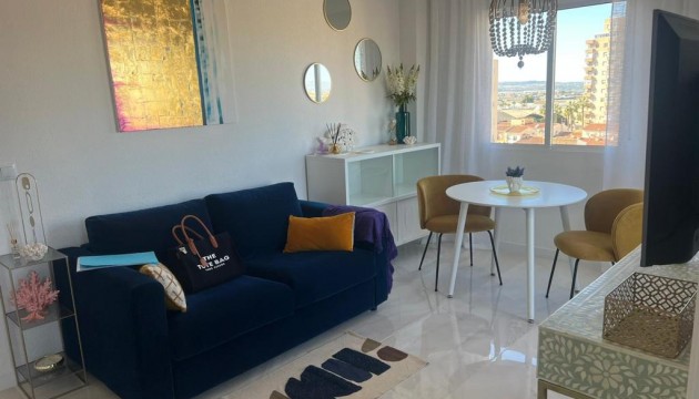 Перепродажа - Квартира - Torrevieja