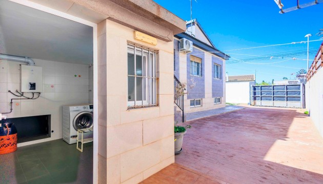 Перепродажа - отдельная вилла - Torrevieja - Los Balcones - Los Altos del Edén