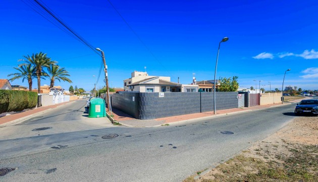 Begagnad - Fristående Villa - Torrevieja - Los Balcones - Los Altos del Edén