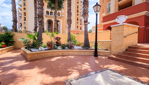 Resale - Apartment - Torrevieja - Aldea del mar