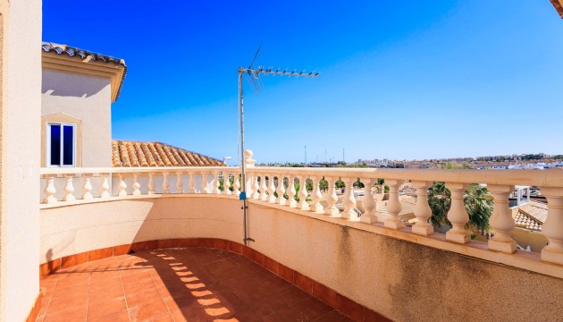 Перепродажа - отдельная вилла - Orihuela Costa - Villamartín