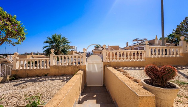 Herverkoop - Detached Villa - Orihuela Costa - Villamartín