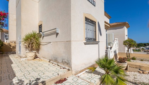 Перепродажа - отдельная вилла - Orihuela Costa - Villamartín