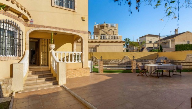 Begagnad - Fristående Villa - Orihuela Costa - La Florida