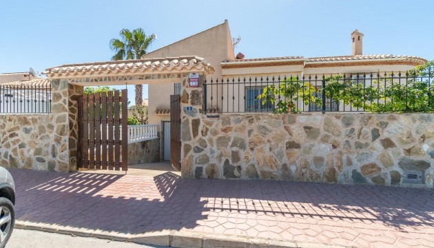 Перепродажа - отдельная вилла - Orihuela Costa - Playa Flamenca