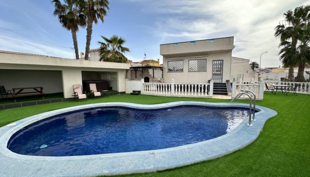 Resale - Detached Villa - Ciudad Quesada