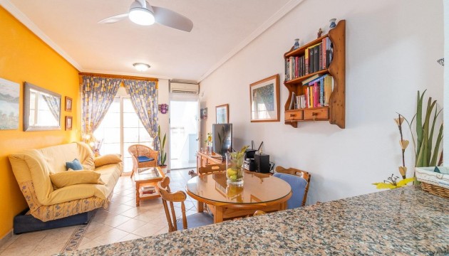 Перепродажа - Квартира - Orihuela Costa - La Zenia