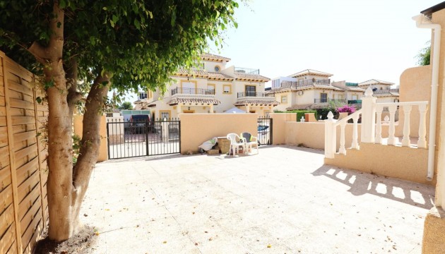 Перепродажа - Таунхаус - Orihuela Costa - La Zenia