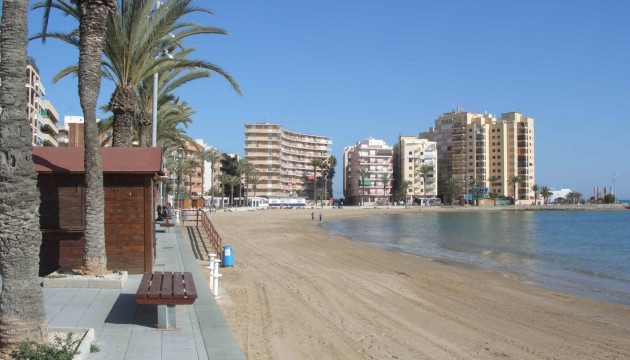 Herverkoop - Apartment - Torrevieja - Playa del Cura