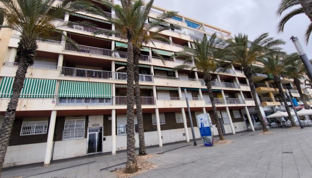 Herverkoop - Apartment - Torrevieja - Playa del Cura