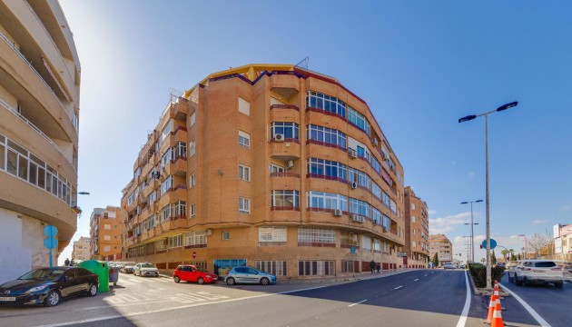 Herverkoop - Apartment - Torrevieja - Centro