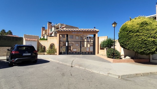 Herverkoop - Apartment - Orihuela Costa - La Zenia