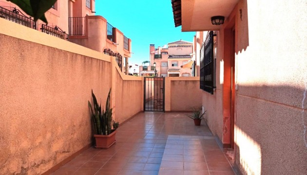 Herverkoop - Apartment - Orihuela Costa - La Zenia