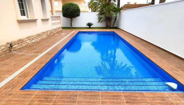 Herverkoop - Detached Villa - Orihuela Costa - Cabo Roig