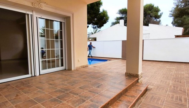 Herverkoop - Detached Villa - Orihuela Costa - Cabo Roig